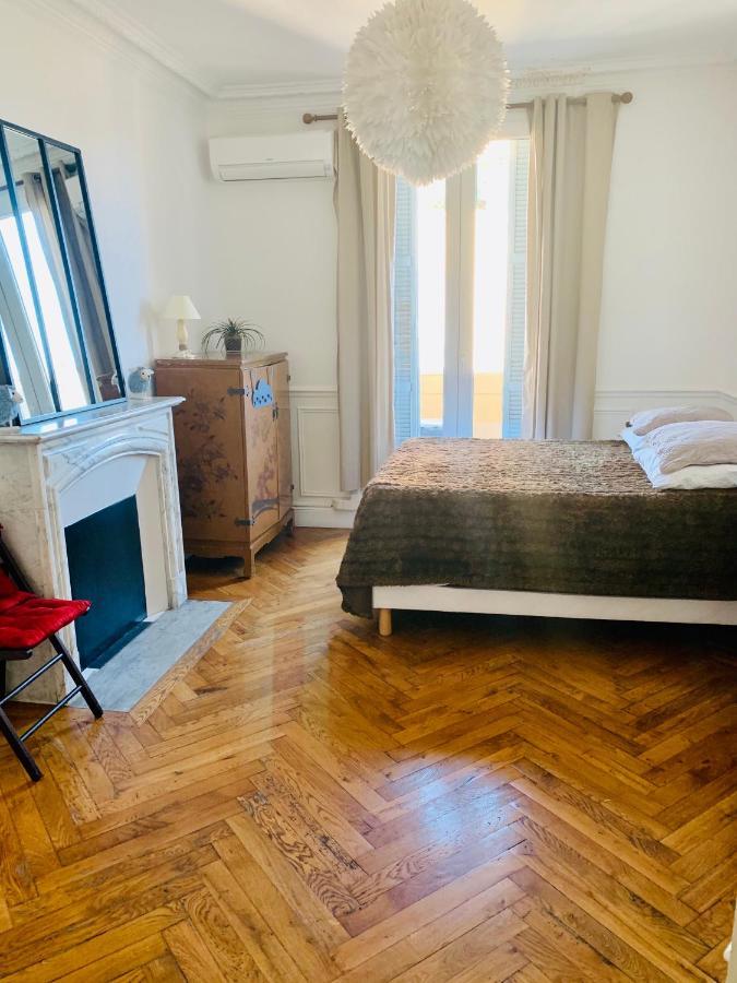 Appartment Le Charme Du Bourgeois Nizza Exterior foto